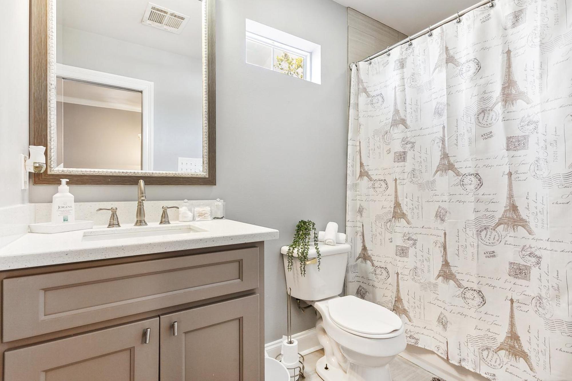 Amazing 3Bedroom Townhome, In Historic Dryade City Ню Орлиънс Екстериор снимка